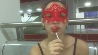 Lover Teen sucks a Lollipop at the Mall (pg) - MaryVincXXX Branquinha - 1