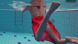 Empflix Red Dressed Teen Swimming With Her Eyes Opened Thot - 1